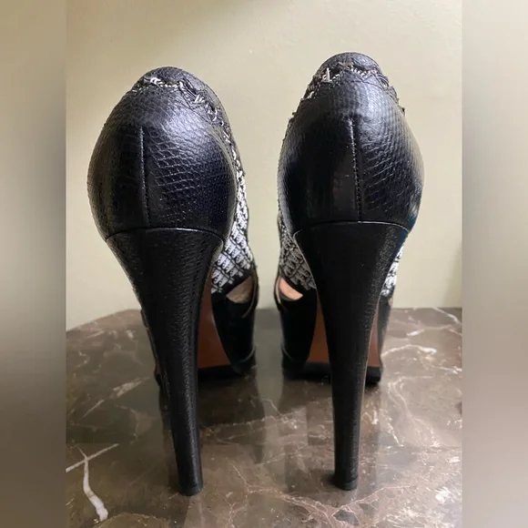 ALAIA Designer heels from Paris - Picture 3 of 8